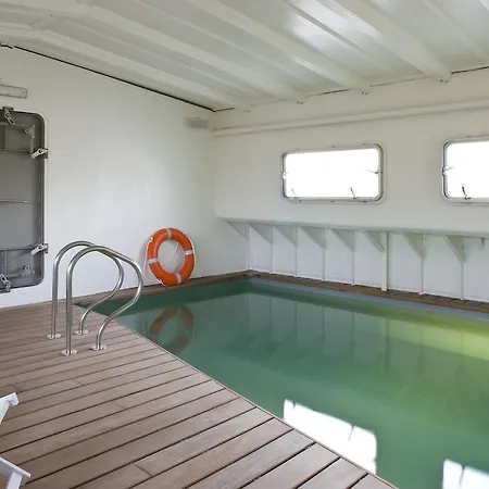 Bed & Breakfast Droomboot
