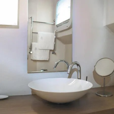Droomboot Bed & Breakfast 4*